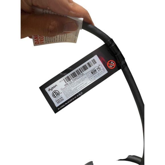 Genuine Dyson Supersonic Nural HD16 Hair Dryer in Jasper Plum 3 Attachments - Picture 9 of 11